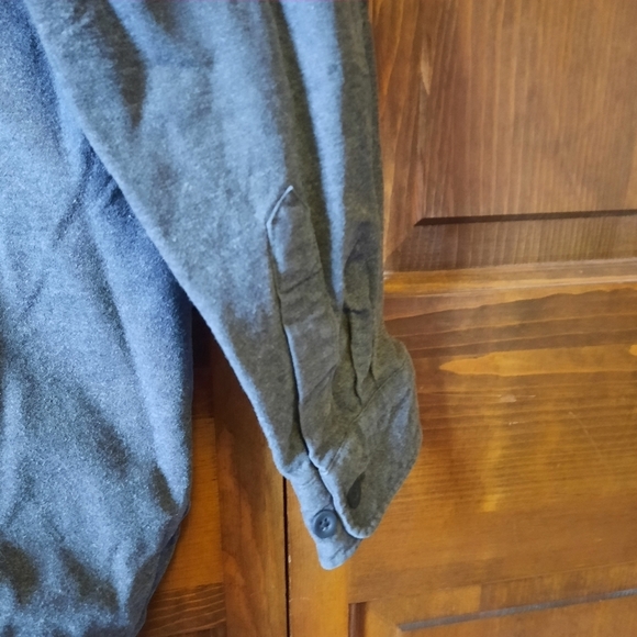 L.L. Bean 100% cotton medium gray flannel button down shirt size large - Picture 8 of 9